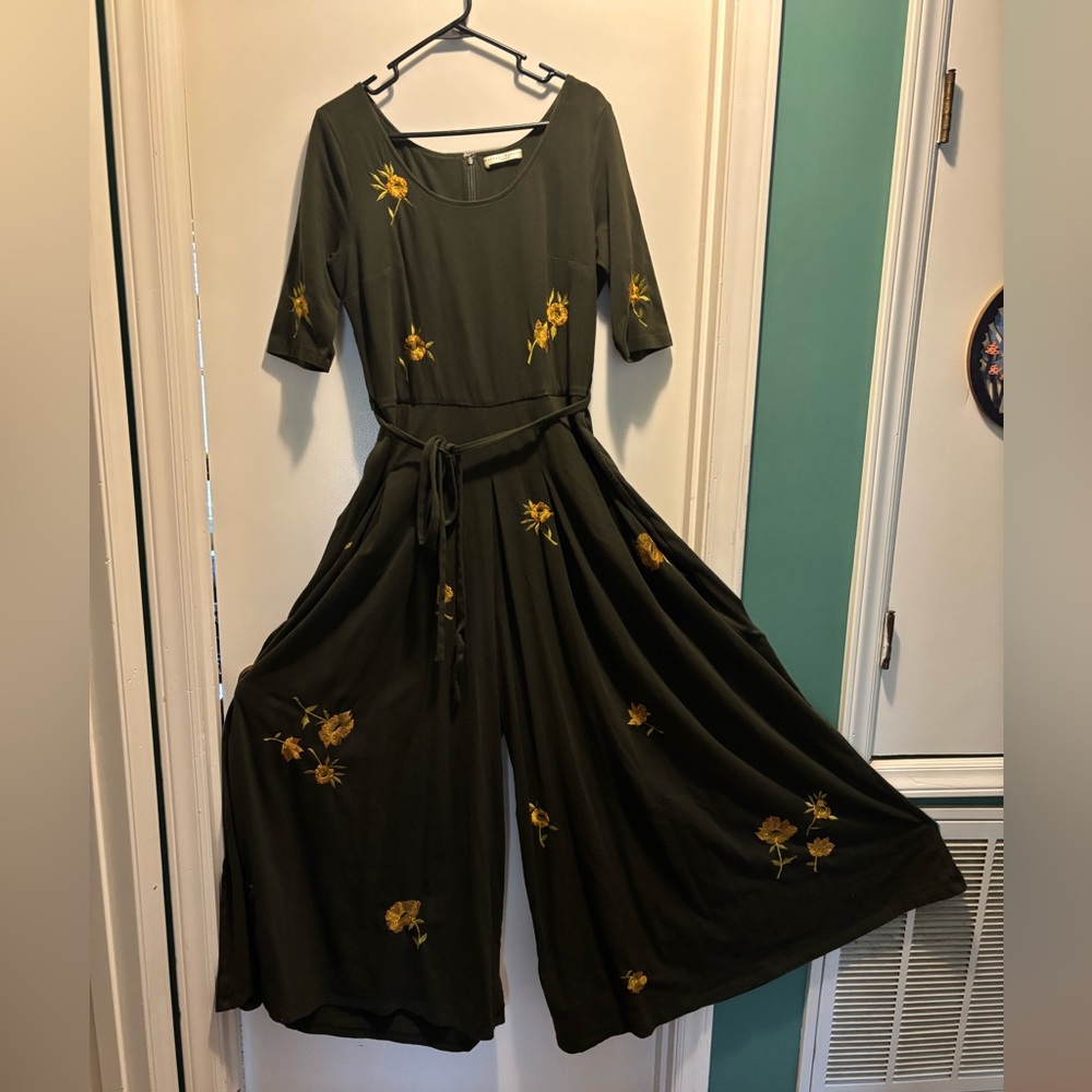 Beautiful Dark Green Jumpsuit with Yellow Floral Embroidery - Picture 3 of 6